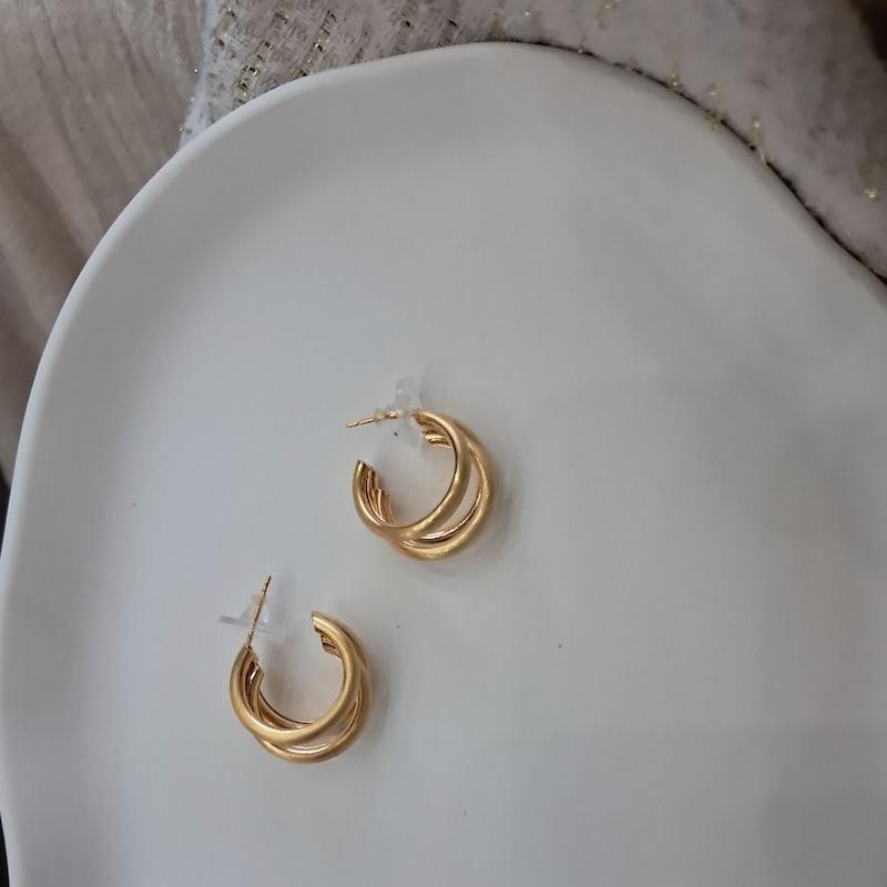 گوشواره طلایی مات سه حلقه مولی 