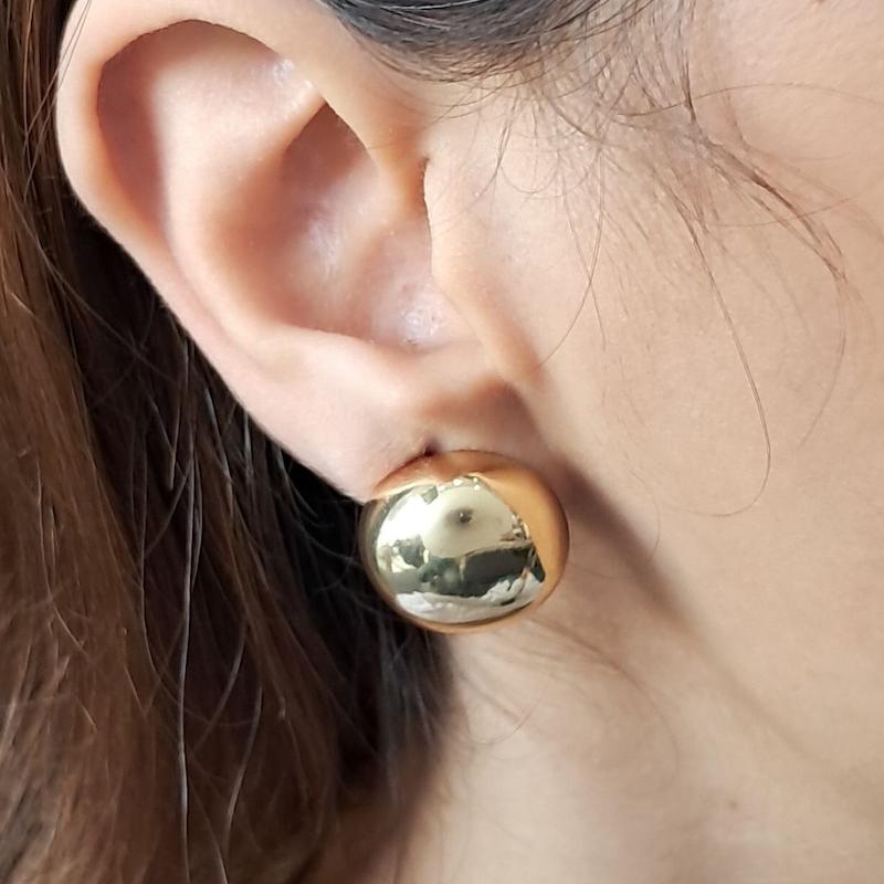 گوشواره طلایی گرد میخ نقره فشن