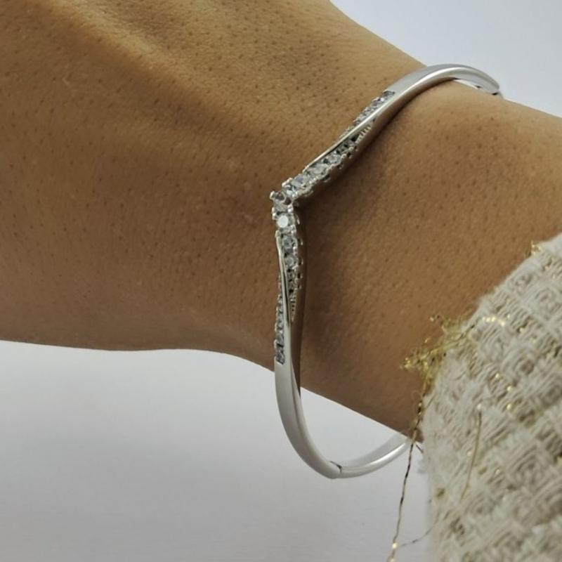 دستبند نقره ای الماسه ژوپینگ