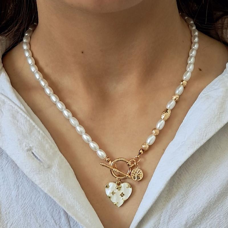 گردنبند مرواریدی قلبی سفید طلایی 