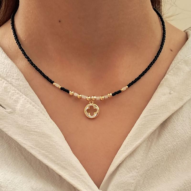 گردنبند مشکی طلایی مرواریدی ونکیلیف