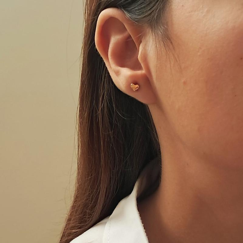 گوشواره طلایی مینیمال قلبی 