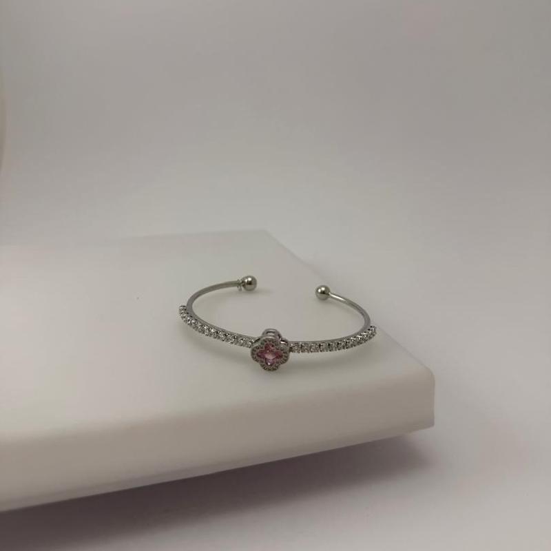 بنگل نقره ای صورتی ونکیلیف