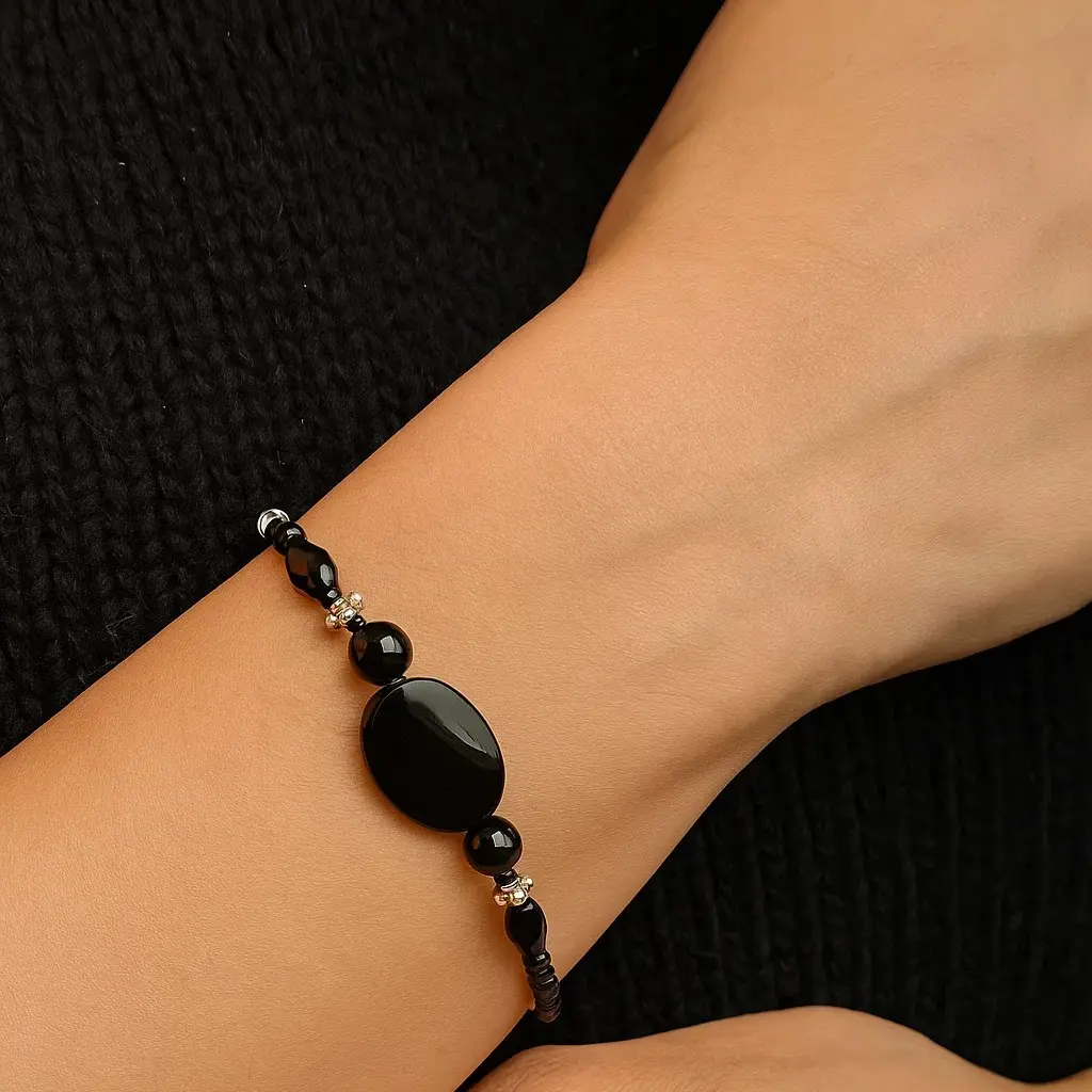 دستبند سنگ چشم ببر مشکی – قدرت و جذابیت در استایل