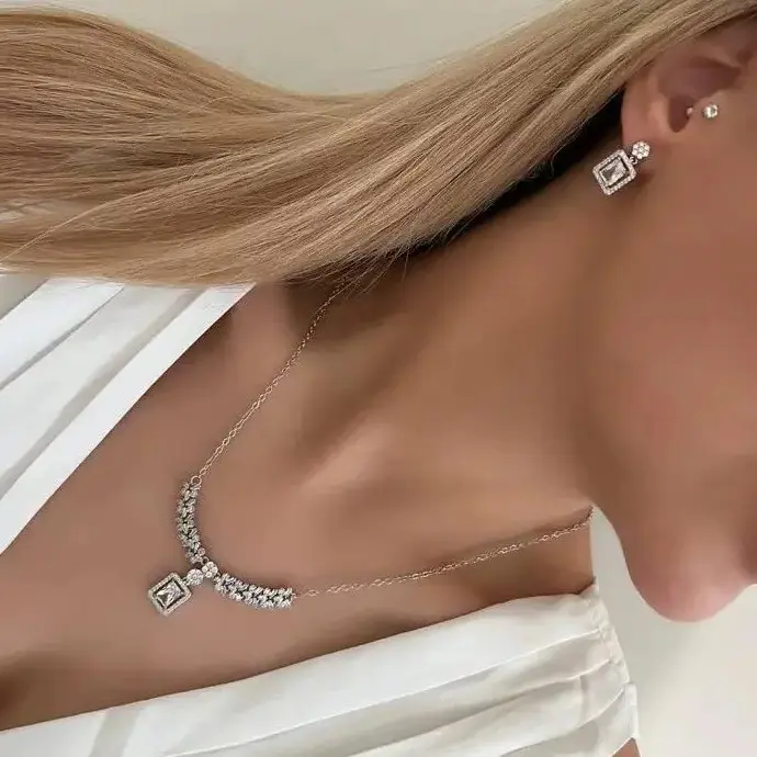 نیم ست گردنبند گوشواره