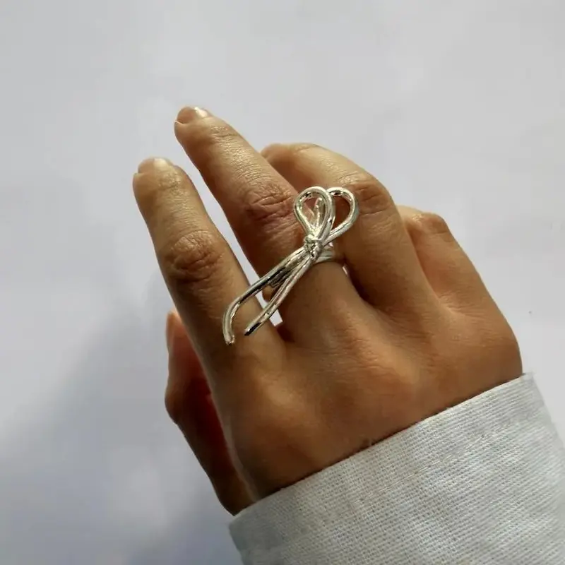 انگشتر نقره ای پاپیون فشن