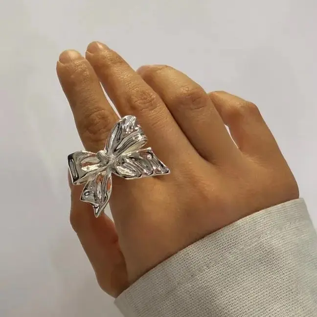 انگشتر نقره ای پاپیون فشن