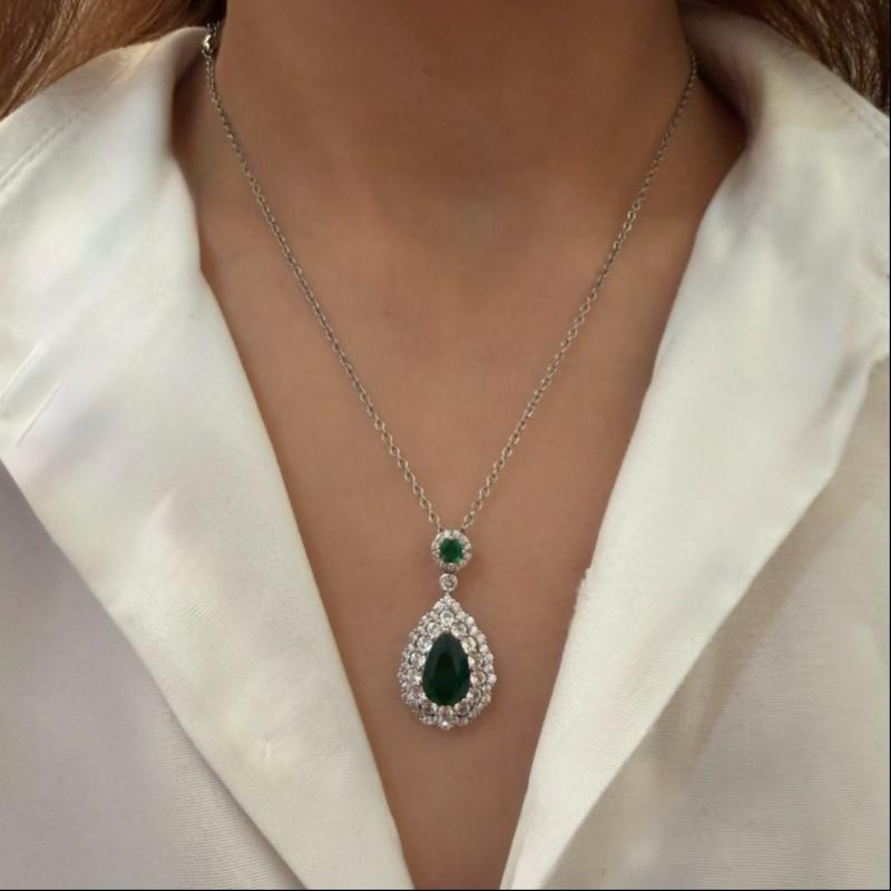 گردنبند جواهری نگین سبز کد GA00082