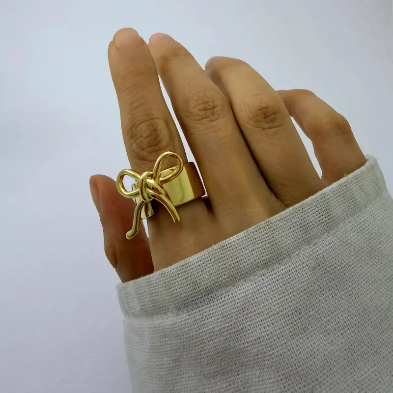 انگشتر طلایی مرواریدی آب کاری طلا فشن