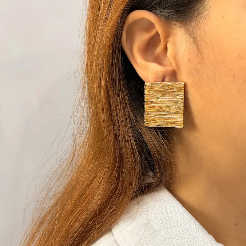 گوشواره طلایی دفرمه استیل میخ نقره فشن