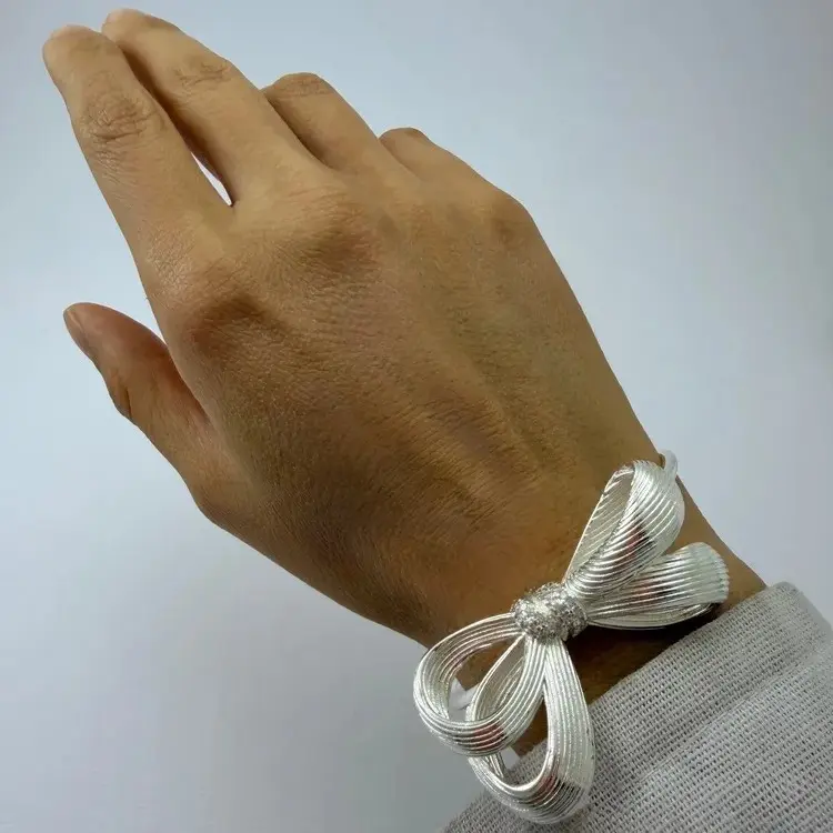 بنگل نقره‌ای آب کاری نقره پاپیون MD کد BA00143