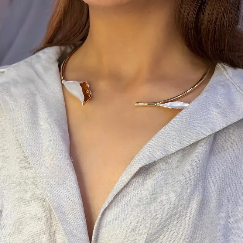 طوق طلایی طرح گل