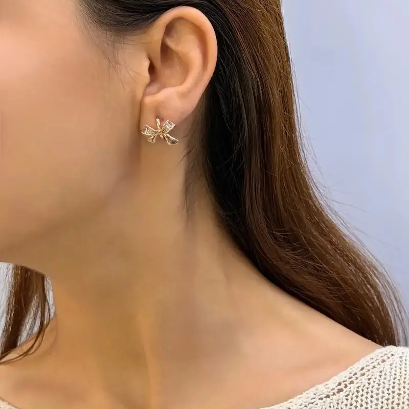 گوشواره طلایی ژوپینگ پاپیون دیاموند بو GO00182