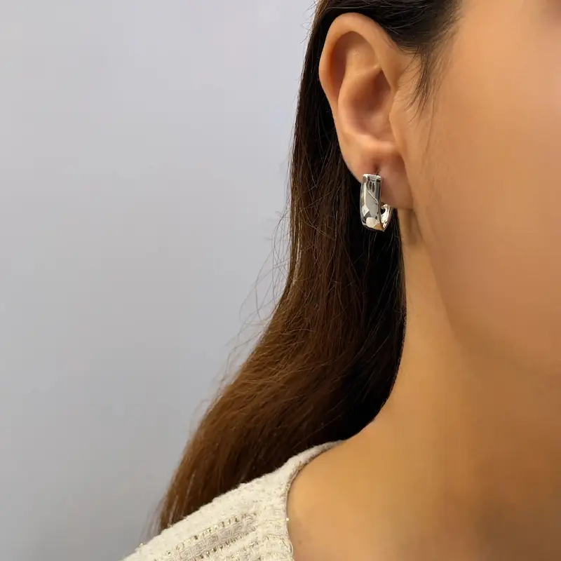 گوشواره نقره‌ای ژوپینگ GO00193