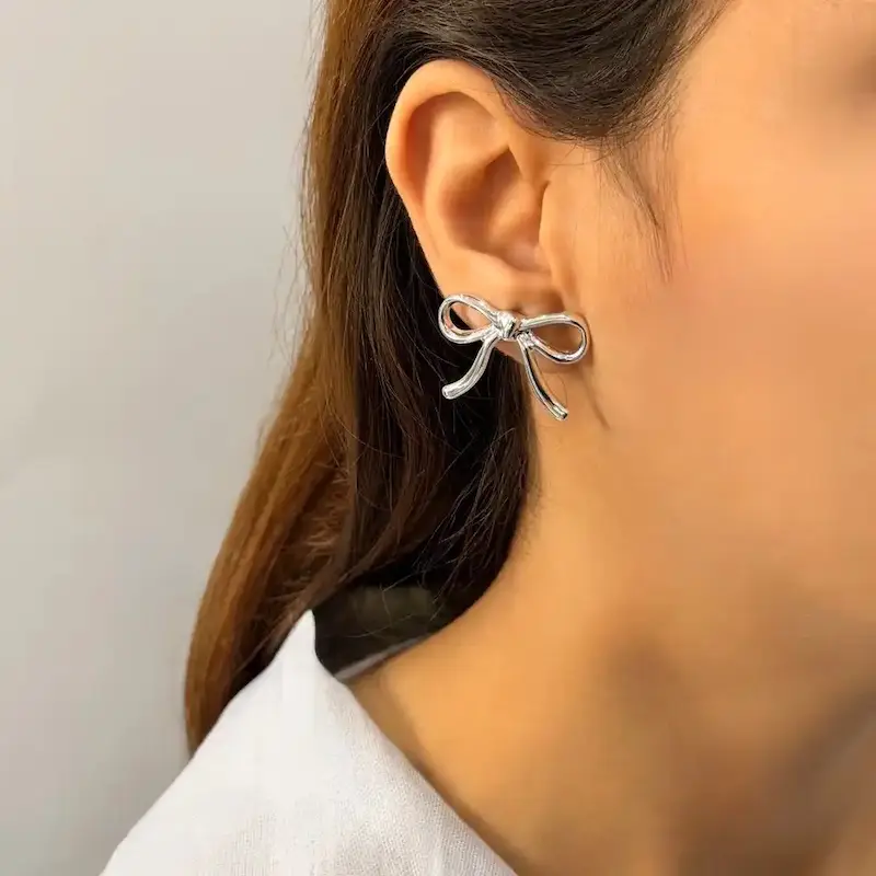 گوشواره نقره‌ای پاپیون فشن کد GO00236