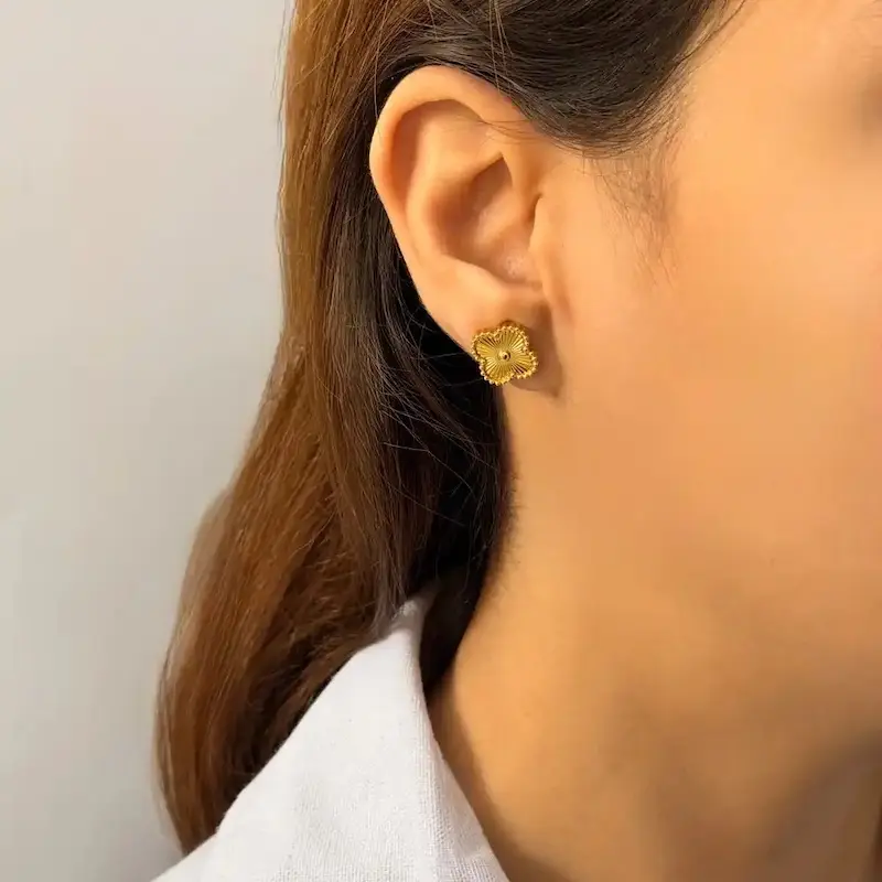 گوشواره طلایی ونکیلیف میخی کد GO00238