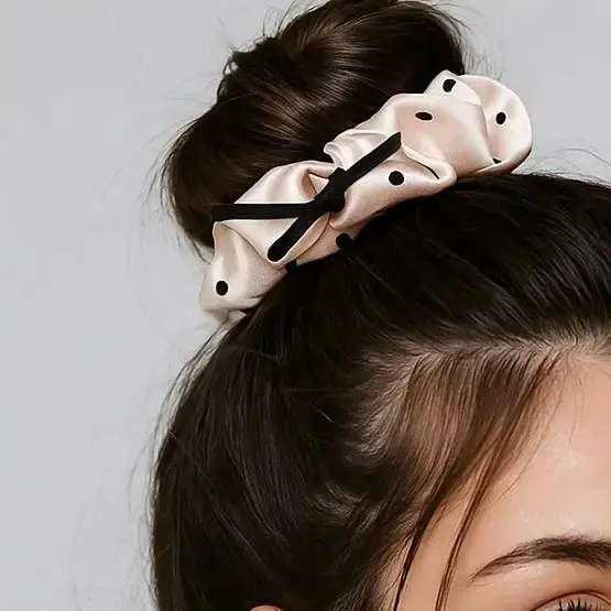 کش مو پارچه ای طرح گل