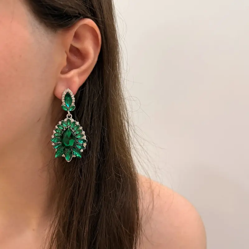 گوشواره جواهری آویز سبز سلطنتی کد GO00291