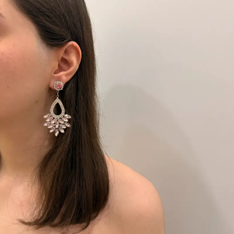 گوشواره اشکی نگینی جواهری صورتی کد GO00306