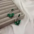گوشواره نگینی طرح گل سبز سلطنتی کد GO00307