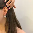 گوشواره رادیوم برگ نگینی کد GO00322