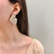 گوشواره نقره‌ای فشن طرح پروانه کد GO00330