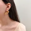 گوشواره طلایی فشن طرح دفرمه کد GO00333