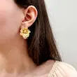 گوشواره طلایی فشن طرح گلبرگ کوبیده‌شده کوچک کد GO00343