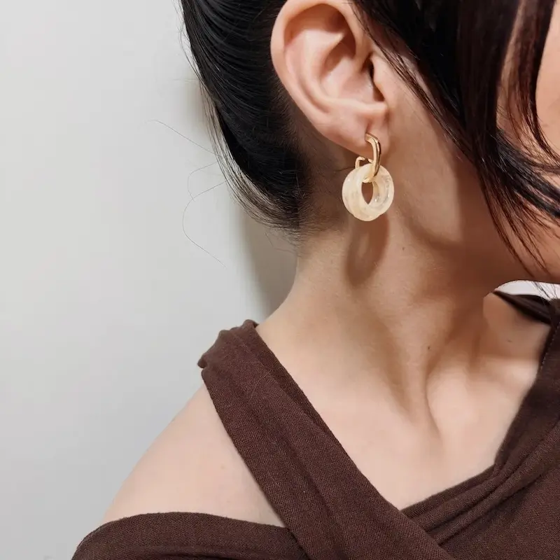  گوشواره طلایی رزینی فشن کد GO00355