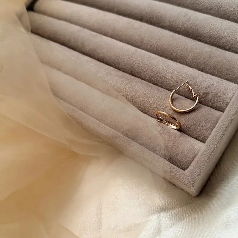 گوشواره حلقه‌ای طلایی ژوپینگ مدل مینیمال کدGO00381