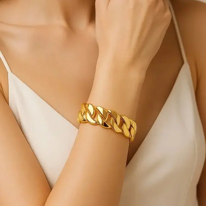 دستبند بنگل طلایی براق طرح 