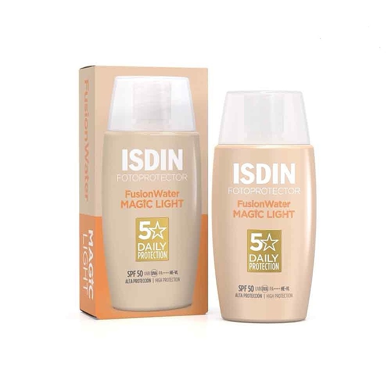 ضد آفتاب فیوژن واتر مجیک رنگی ایزدین لایت  SPF50 Light (ضدآفتاب)7105