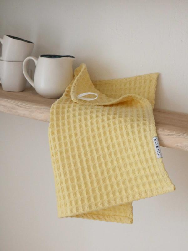 حوله وافلی زرد کره ای