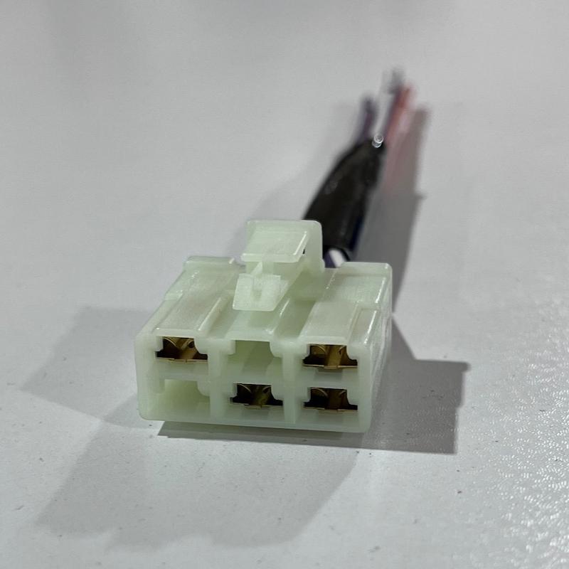 5024/ سوکت رله فن پراید کاربراتور