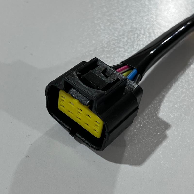 5051/ سوکت 10 خانه انژکتور مادگی ریل سوخت و چراغ جلو رانا