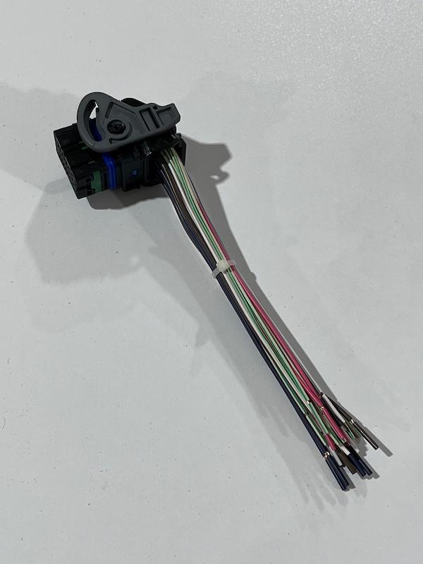 5118/ سوکت ECU مشکی  32 خانه 