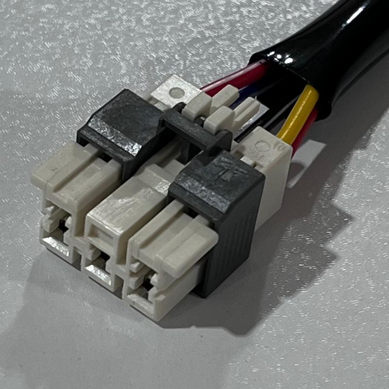 5141/ سوکت کلید شیشه بالابر SLX و سمند (سمت راست پژو)