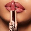 رژلب شارلوت تیلبری مدل hot lips