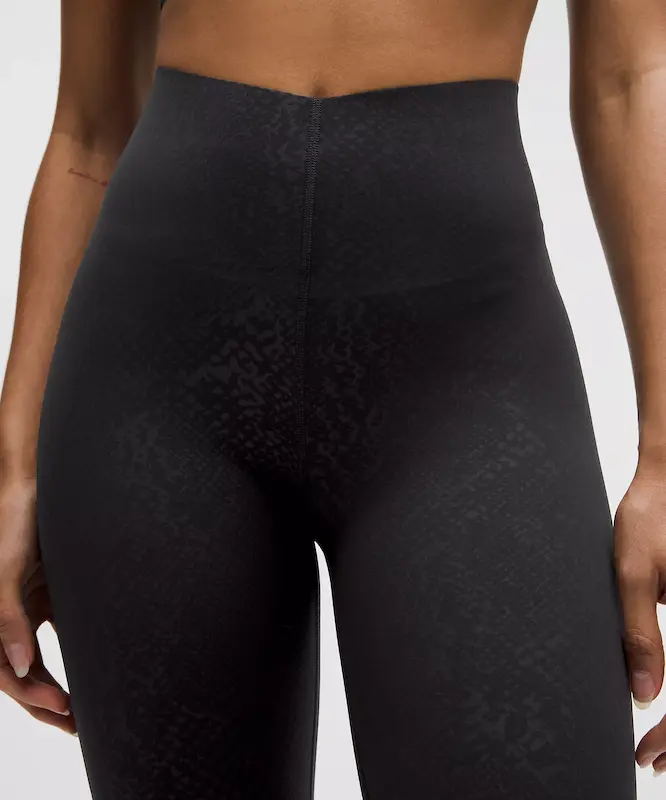 لگ اورجینال Lululemon Glow Up