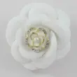گل سینه زنانه پارچه‌ای مروارید مدل S2AAG106