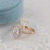 انگشتر زنانه ژوپینگ مدل تک نگین کد AAE583