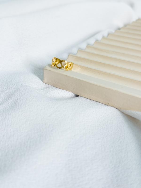 انگشتر پا طلایی مثلث