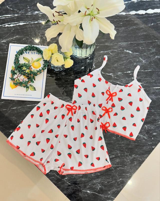 كراپ و شلوارك نخي خنك مدل سارا