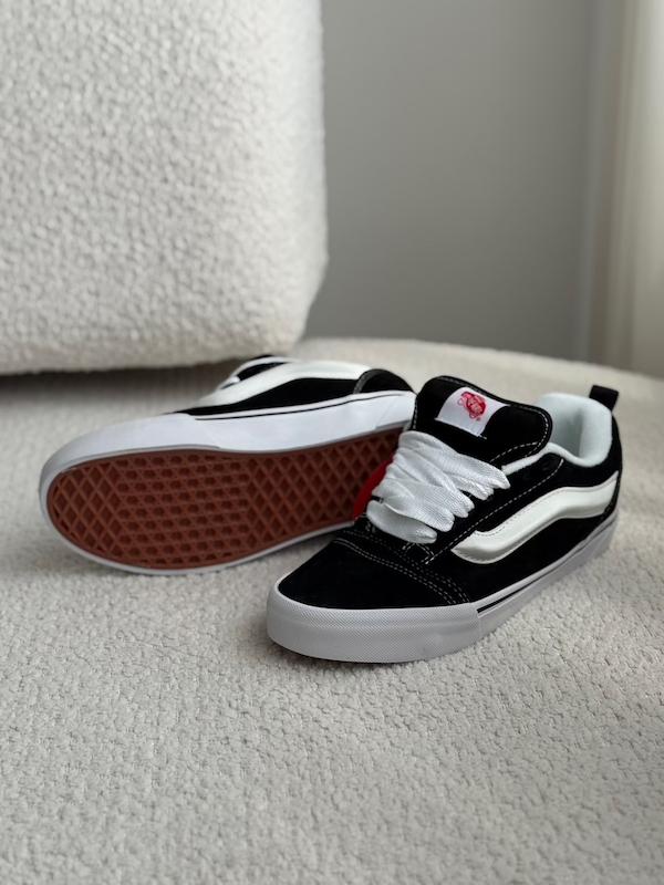 ونس off the wall