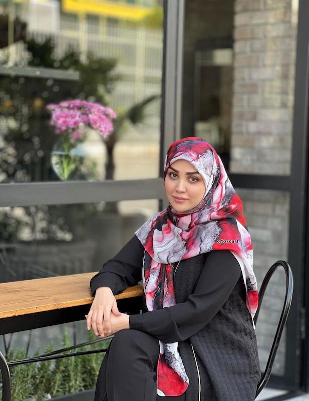 روسری  قرمز مشکی طرح لارا®️