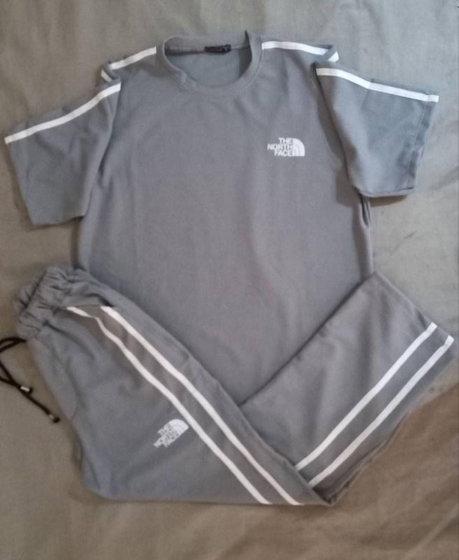 ست تیشرت شلوار بیسکوییتی طرح THE NORTH FACE 