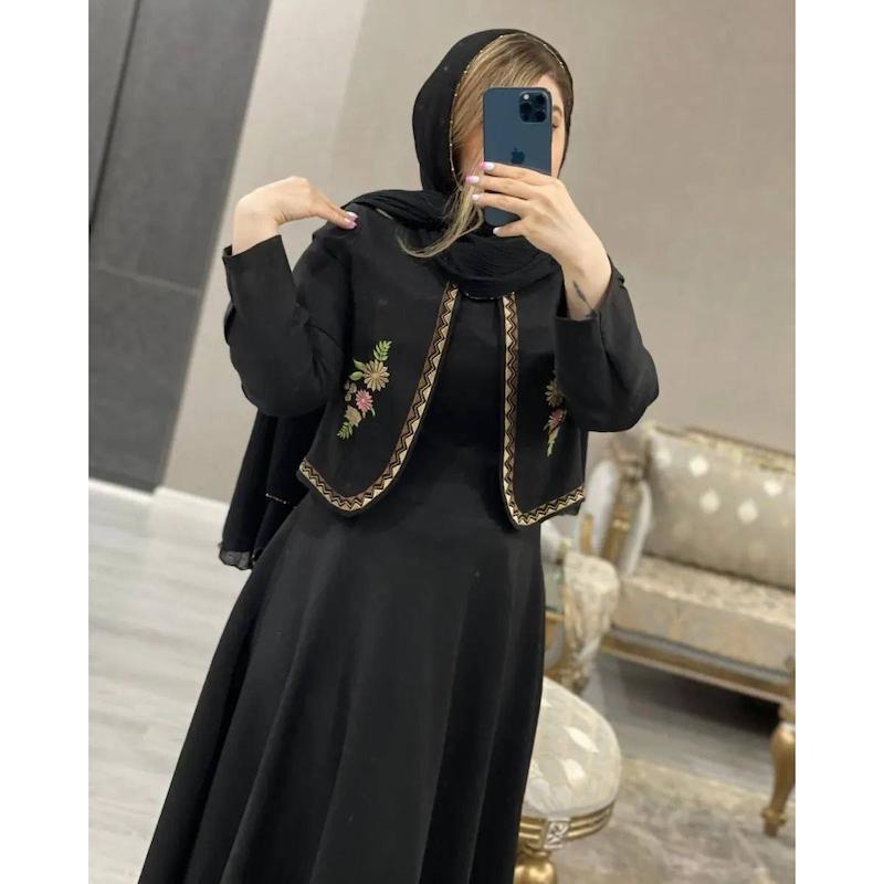 کت و سارافون هلن 🪴