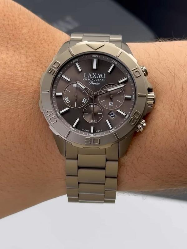 ساعت لاکسمی مردانه / کورنوگراف بند استیل رنگ بژ صفحه قهوه ای (اورجینال)