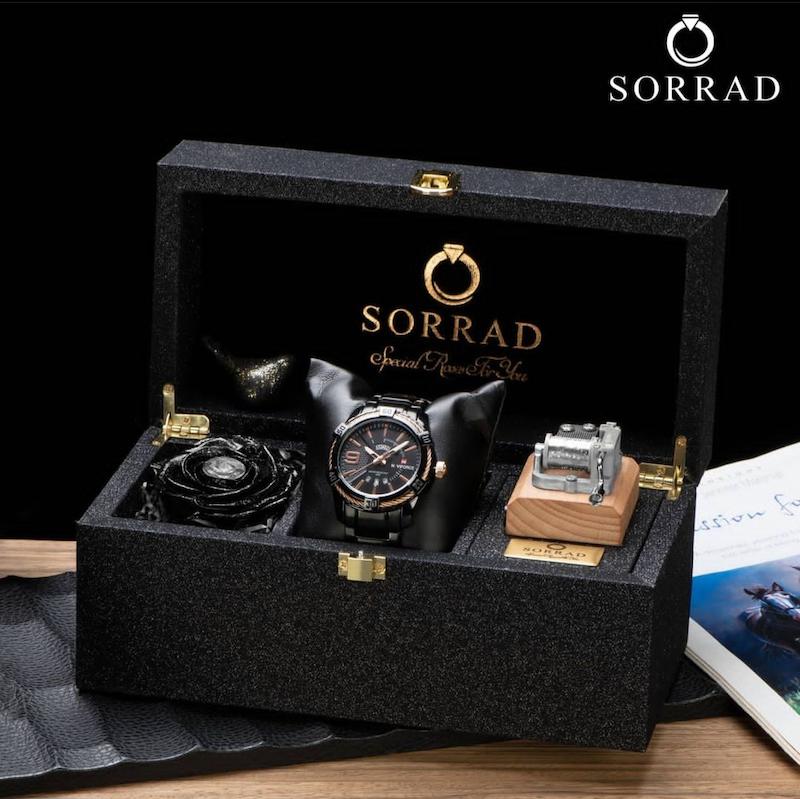 باکس هدیه موزیکال کهکشانی مشکی سه خونه / گل رز مشکی کهکشانی