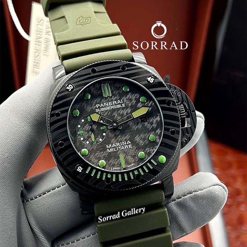 ساعت پنرای مردانه / اتومات بند رابر رنگ سبز صفحه سبز-مشکی